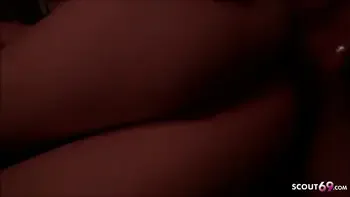 Doppel Creampie tropft aus Fotze bei Teen Hure DEUTSCH - German Threesome