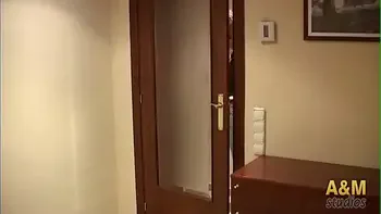 Orgía familiar, la madre, la h., el profe y sus dos amigos. Parte 1 d.