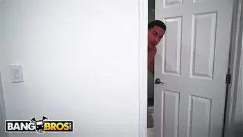 BANGBROS - Peter Green Fucks His Step Sister's Black BFF, Princess Yummy