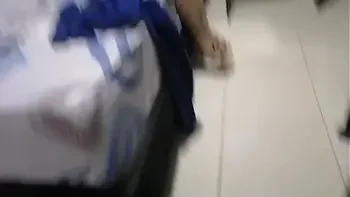 No Quiere Que El Esposo Se Entere Lo Que Le Hace Al Hijastro Mientras Trabaja