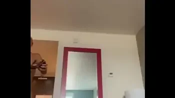 What's the name of this sexy model? Please let me know