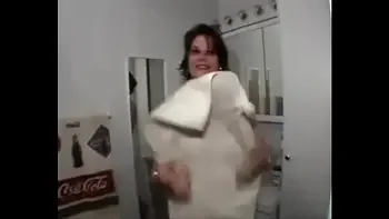 shake/move your tits