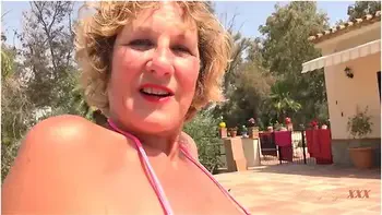 Aunt Judys In Judys Xxx - Horny Mature Milf Mrs. Molly Sucks Your Cock By The Pool (pov)