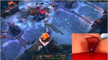 My New Toy Makes Me Cum Multiple Times While Playing League Of Legends #12 Luna With Gamer Girl