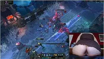 I Show My Stretched Butthole While I Play League Of Legends #17 Luna With Gamer Girl And Deutsche Amateure