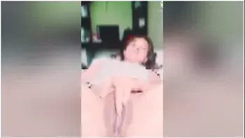 Pinay Viral Scandal - Pinay Masturbate Squirting Very Nice Pussy