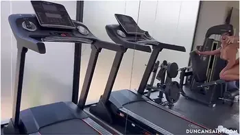 Steffy Hooks Up With Ripped Stud In The Gym With Duncan Saint