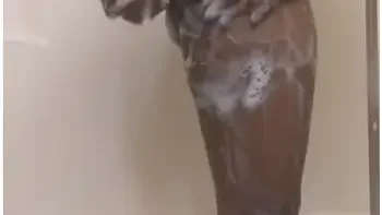 Ebony Teen 18+ Fuckd Herself In The Shower