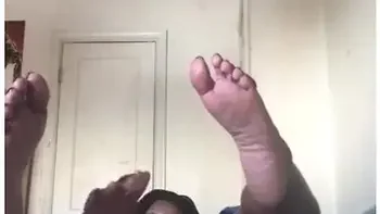 Look At My Feet While I Play In This Pussy