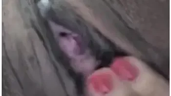 Uniqueen Peeing On The Bathroom