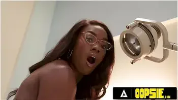 Horny Perverts Ana Foxxx Nicole Kitt Get Rid Of Cougar Erica Lauren To Fuck Hung Patient