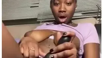 Random Clip - Dark Chocolate And L L