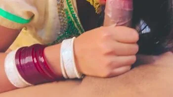 Step Sister Home Alone - Hindi Dirty Talk Blowjob & Tight Pussy Sex - Desi Homemade