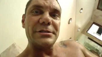 Nacho's Anal Adventure in USA with Big Ass MILFs and Gaping Pussies