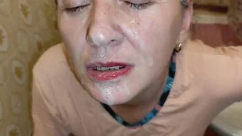 Hot Italian Stepmom MILF Tricked into Swallowing Huge Cum Load in Mouth