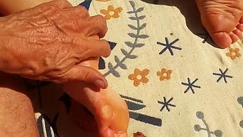 German MILF Selena701 Nude Outdoor Sex with Cumshot