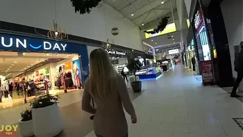 Vibrating panties while shopping - Public Fun with Monster Pub