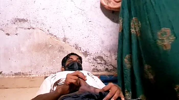 Desi Bhabhi First Time Anal with Devar - Homemade Indian Mom Stepson Sex in Hindi