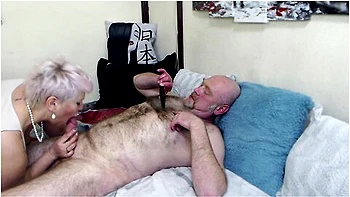 Hot Mature Russian Fisting Close Up... Hot Orgasm Of Mature Russian Milf & Wild Passionate Screams!