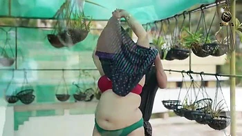 Indian Bbw Sucks Hard Dick