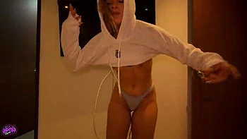 Bestfriend Cheats with Her Boyfriend While She's on Tik Tok - Carolina Agudelo & Abella Olsen Threesome