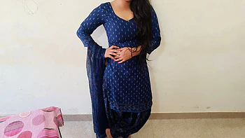 Desi Muslim Stepsister Hot MMS Blowjob in Hindi