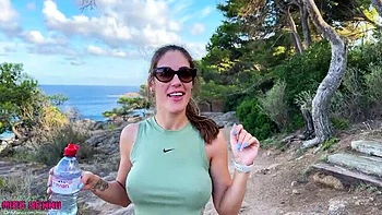 Amateur Spanish Cutie Carol Vega Sloppy Outdoor Blowjob Risk Getting Caught Facial