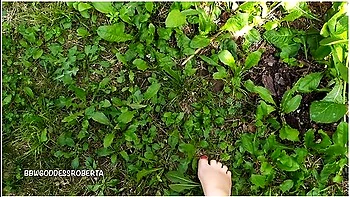 I Walk Barefoot In The Grass In Public And Show You My Dirty Soles