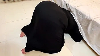 Hot Muslim Maid Stuck Under Bed Begs For Anal Fuck From Owner - Aria Mia Big Ass Doggy Style