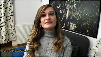 Mugur And Honour May In British Babe Goes To The History Museum With Her Stepdad