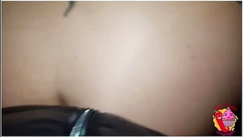 Lady Muffin And Tommy A Canaglia In She Is Sick