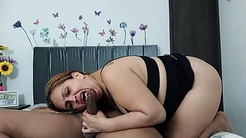 Hot Mature Latina MILF Gives Amazing Blowjob - Victor y Brandy Homemade POV