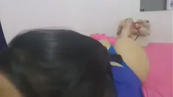 nao tem jeito quanto mais ela me chupa mais rapido eu gozo