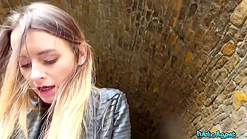 Public Screw With Insane Honey - Adele Unicorn