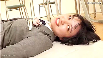 240829つい先程まで高校生やってた子d3