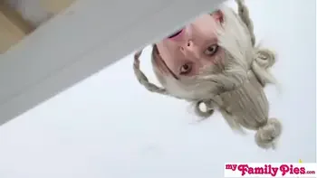 This Is The Worst Christmas Ever! Cindy Lou Saves Christmas For Step Bro