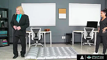 Hot Masseuse Please Her Boss With A Naughty Massage