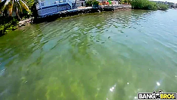 Sexy Vacation Day 2 - Kira Perez And Tony Rubino