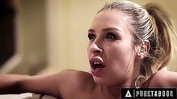 Carmen Caliente And Kenzie Reeves - Creepy Driver Tricks Girls To 3-way