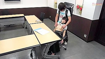 [gns-037] Fearless! Bento Delivery By Office Lady Targeted Day And Night Scene 14