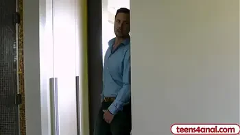 Virgin teen her first time went right up the asshole