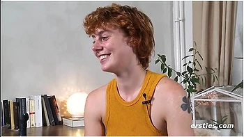 Polyamorous Berlin Girl Tastefully Masturbates On Camera