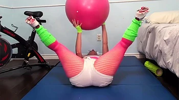 Crazy Extreme Hot Blowjob After Yoga Workout