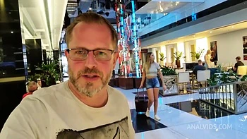 Rebecca Volpetti Hardcore Deep Anal Fuck By Tourist [Dry]