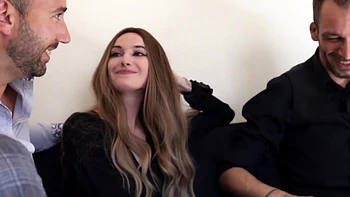 Joy opens access to her majestic ass! - Jacquie et Michel TV