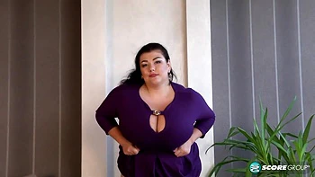 Mariya Mills: Body By Nature - Mariya Mills - XLGirls