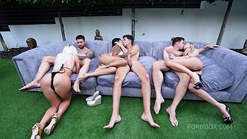 Summer Orgy All With All The Bud Family With 3 Awesome Sluts