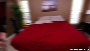 Ashley Adams Gets Her Pussy Pumped