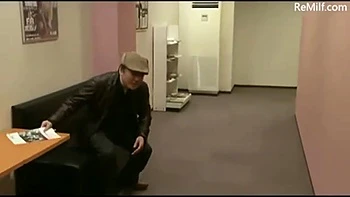 00360,A good woman is in full sex appeal!