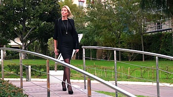 Jessie, 35, farmer in Dole (39)! - Jacquie et Michel TV